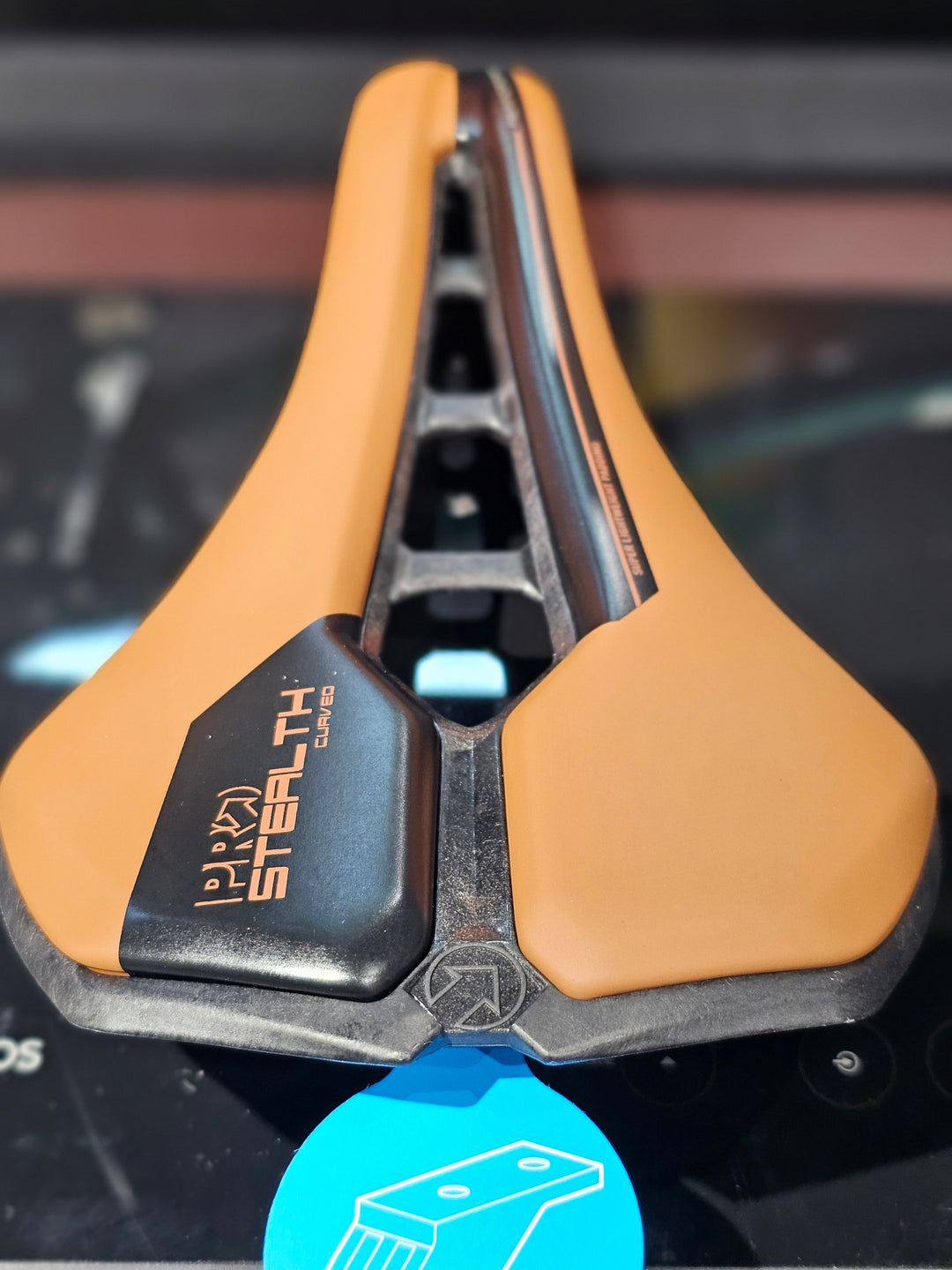 PRO Stealth Curved Performance Saddle (Alternate Colorway