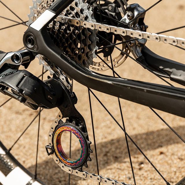 Absolute Black Carbon HollowCage OSPW 11/12 Speed – Chapter 2 Cycle